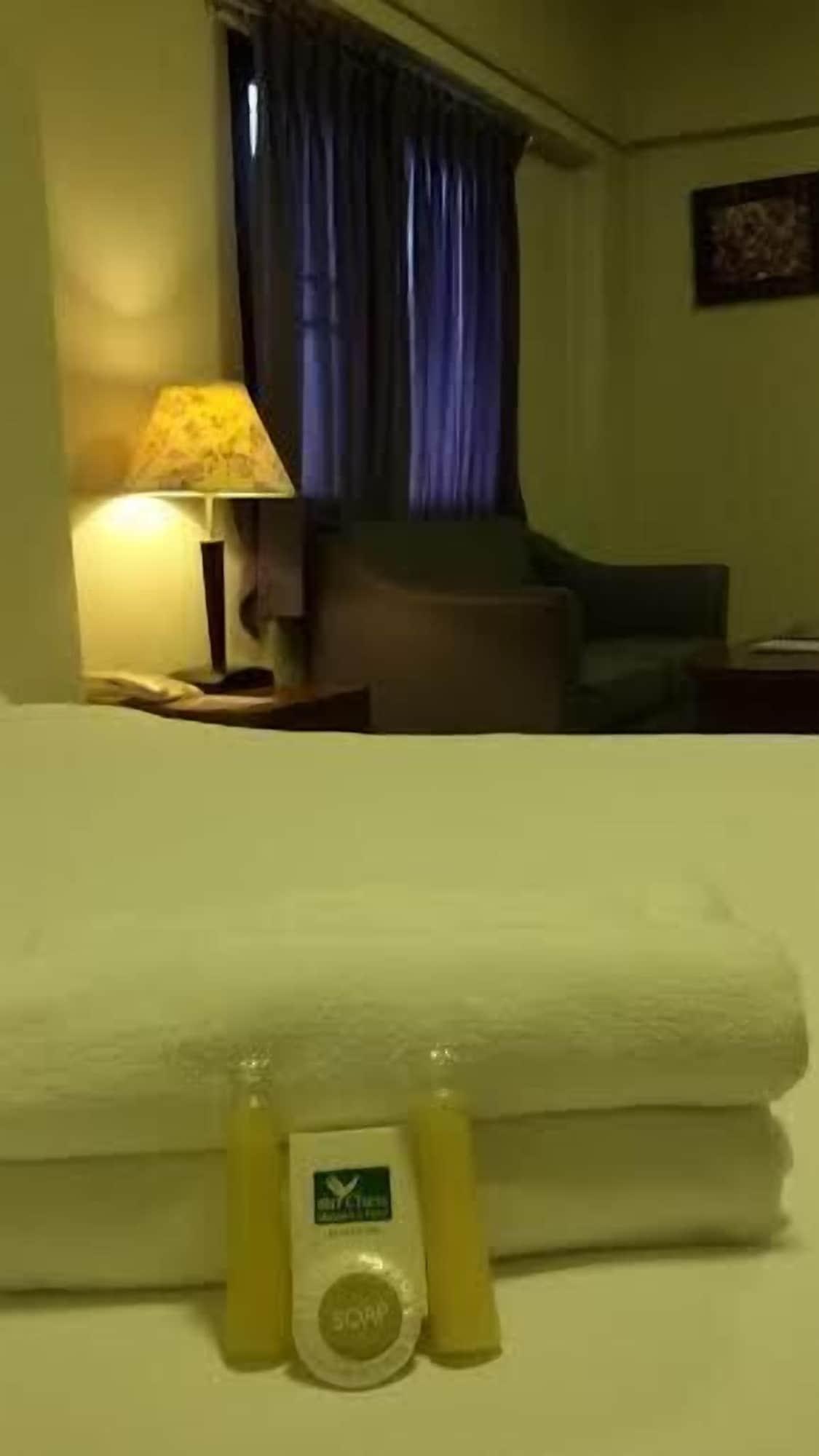 The Canal Hotel Bangkok Zewnętrze zdjęcie